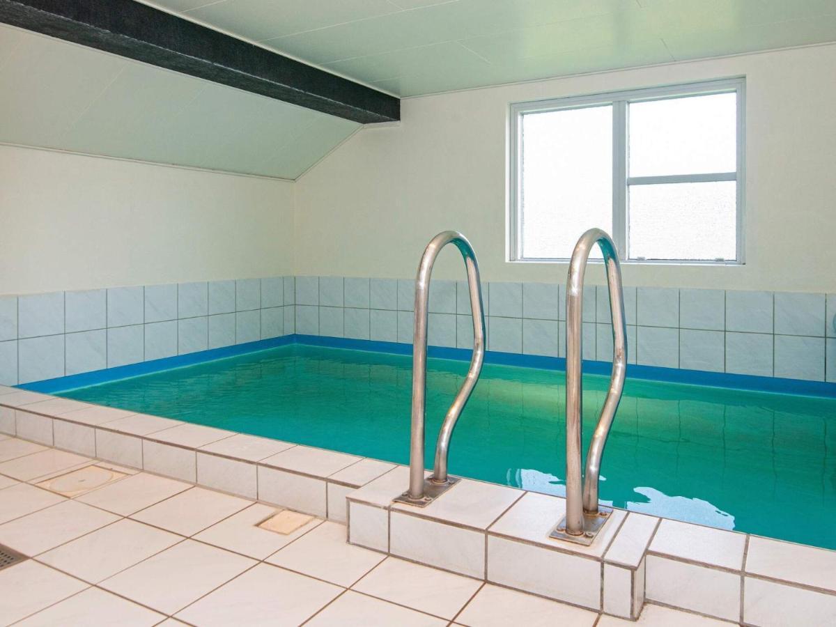 10 Person Holiday Home In Juelsminde Sonderby  Esterno foto