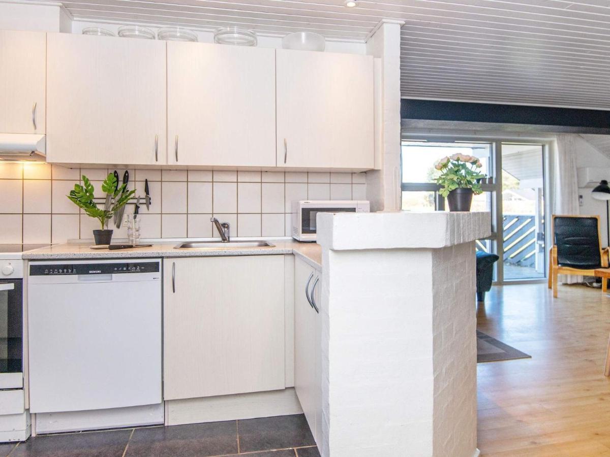 10 Person Holiday Home In Juelsminde Sonderby  Esterno foto